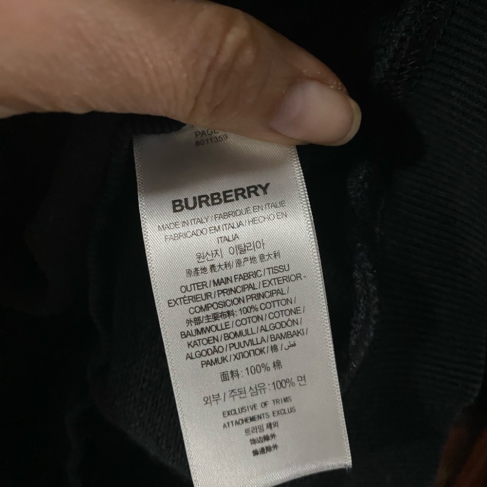 Burberry Kid’s Black Crewneck Sweater with Teddy Bear Graphic - Picture 10 of 12